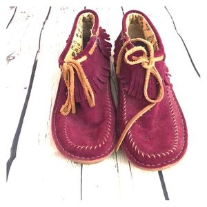 Maroon Hush Puppies 7.5
